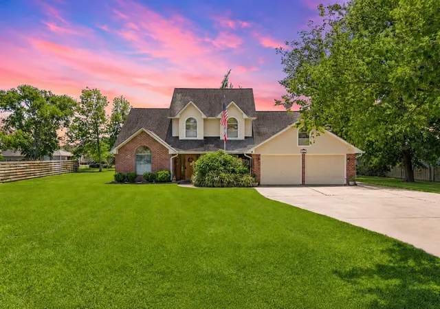 1st image of 5922 Redfish Run, Mont Belvieu, TX 77523 | MLS# 14508033