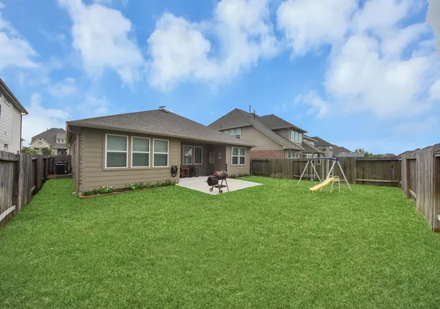 5th image of 1859 Beau Banks Wy, Alvin, TX 77511 | MLS# 76826925