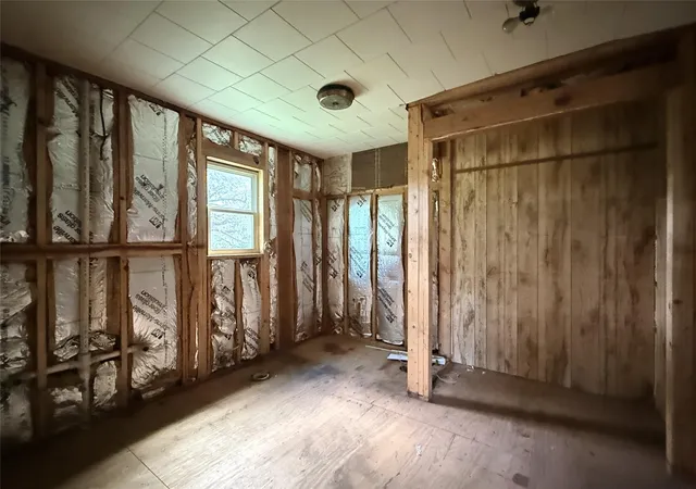 Photo 3 of Single family home for sale at 909 Moss Ln, Cuero, TX 77954 | MLS# 75242753 | Listing updated on 2026-08-27