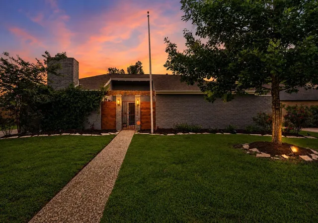 Single family home for sale at 1022 Apache Fls Dr, Katy, TX 77450 | MLS# 94098481 | Listing updated on 2026-08-16