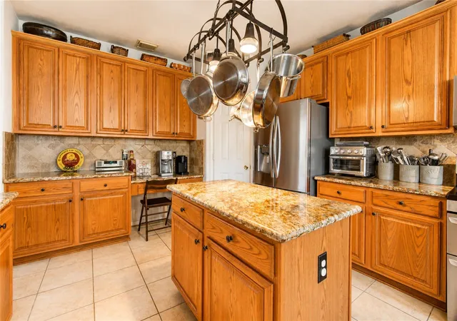 3rd image of 8111 Summer Wind Ct, Sugar Land, TX 77479 | MLS# 78735548