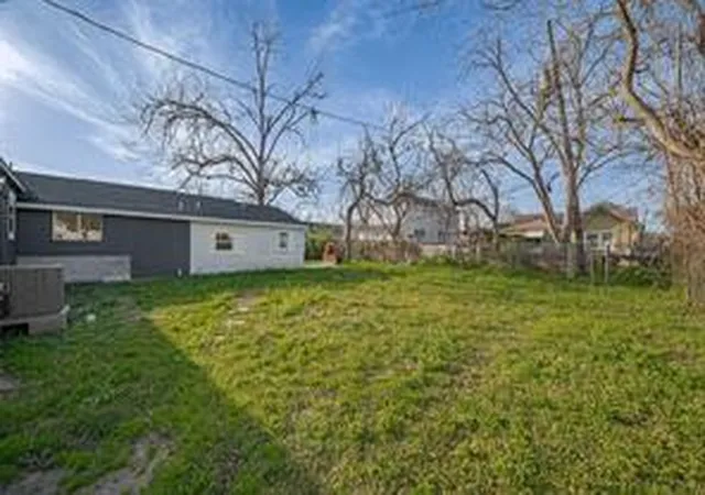 7th image of 2401 Spence Street Street #B, Houston, TX 77093 | MLS# 49656158