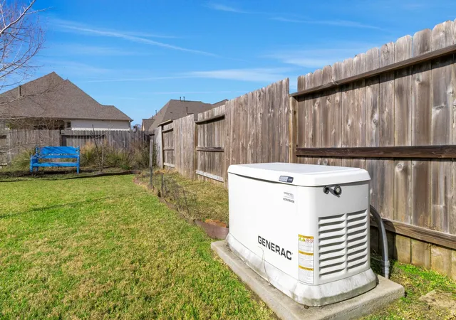4th image of 23509 Red Juniper Ln, New Caney, TX 77357 | MLS# 91873652