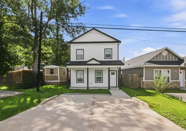 Photo 23 of Single family home for sale at 16709 Meadowcroft, Montgomery, TX 77316 | MLS# 60525199 | Listing updated on 2026-09-11
