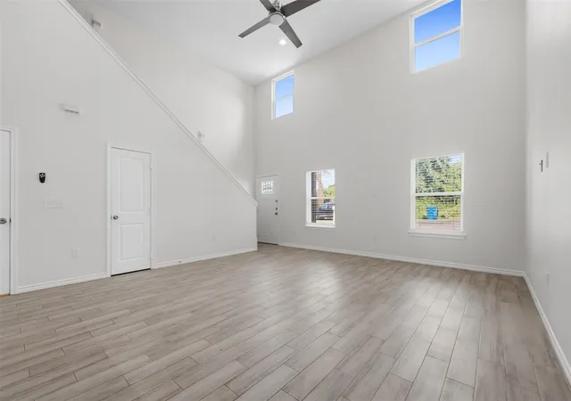 Photo 3 of Single family home for sale at 16709 Meadowcroft, Montgomery, TX 77316 | MLS# 60525199 | Listing updated on 2026-09-11