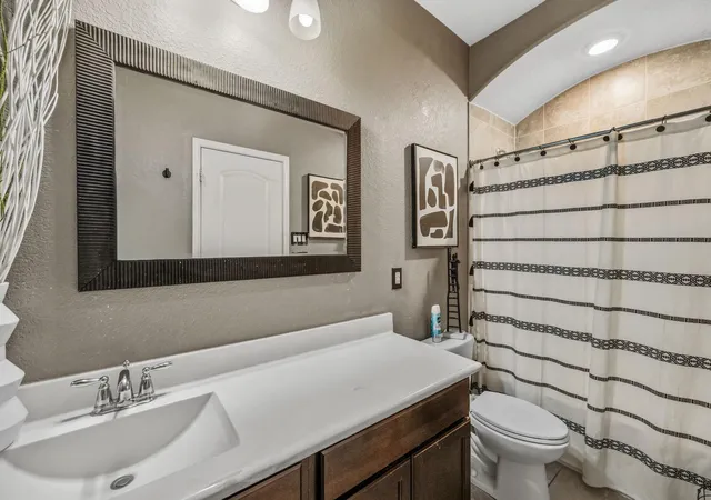 Photo 4 of Single family home for sale at 12019 Delwood Ter Dr, Humble, TX 77346 | MLS# 14548229 | Listing updated on 2026-08-29