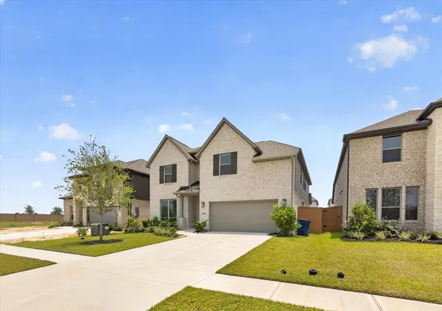 2nd image of 2226 Sereno Shores Dr, Texas City, TX 77568 | MLS# 29307447