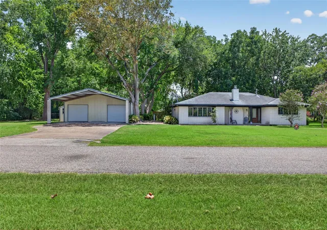 Photo 3 of Single family home for sale at 12803 Fairlane Dr, Pearland, TX 77581 | MLS# 33790926 | Listing updated on 2026-08-13