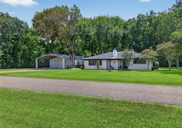 Photo 3 of Single family home for sale at 12803 Fairlane Dr, Pearland, TX 77581 | MLS# 33790926 | Listing updated on 2026-08-13