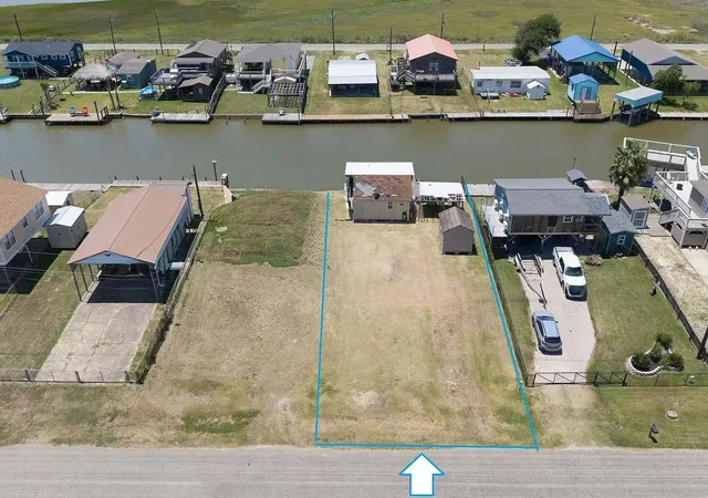 1st image of 1090 County Road 209, Bay City, TX 77414 | MLS# 39808801