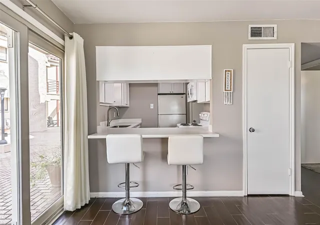 Photo 4 of Condo for sale at 7312 Seawall Blvd #112, Galveston, TX 77551 | MLS# 33044227 | Listing updated on 2026-10-10
