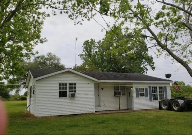 1st image of 885 Bullock Rd, Palacios, TX 77957 | MLS# 61475627