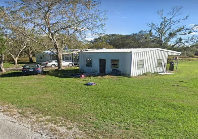 2nd image of 885 Bullock Rd, Palacios, TX 77957 | MLS# 61475627