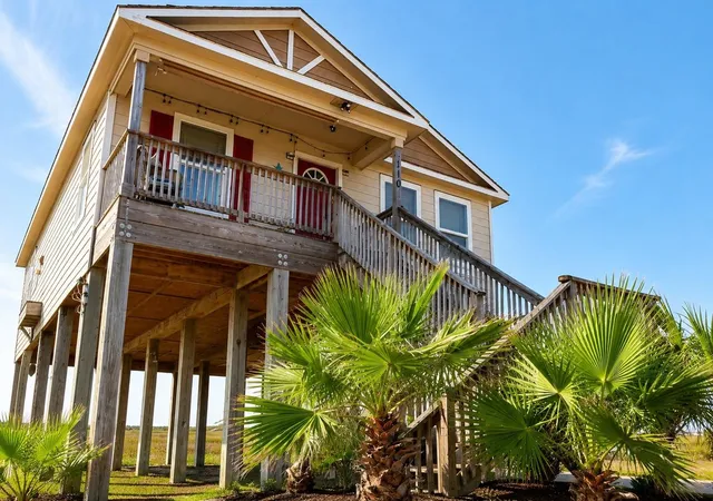 2nd image of 1110 Militia Dr, Freeport, TX 77541 | MLS# 52715554