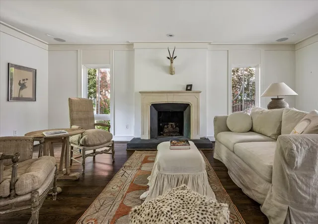 Photo 3 of Single family home for sale at 2121 Bolsover St, Houston, TX 77005 | MLS# 4183486 | Listing updated on 2026-09-16