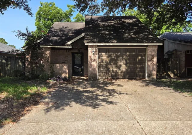 Photo 1 of Sale Pending at 802 Hartman Dr, Baytown, TX 77521 | MLS# 41040090 | Listing updated on 2026-09-15
