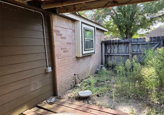 Photo 3 of Sale Pending at 802 Hartman Dr, Baytown, TX 77521 | MLS# 41040090 | Listing updated on 2026-09-15
