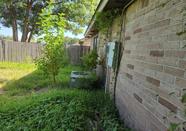 Photo 3 of Sale Pending at 802 Hartman Dr, Baytown, TX 77521 | MLS# 41040090 | Listing updated on 2026-09-15
