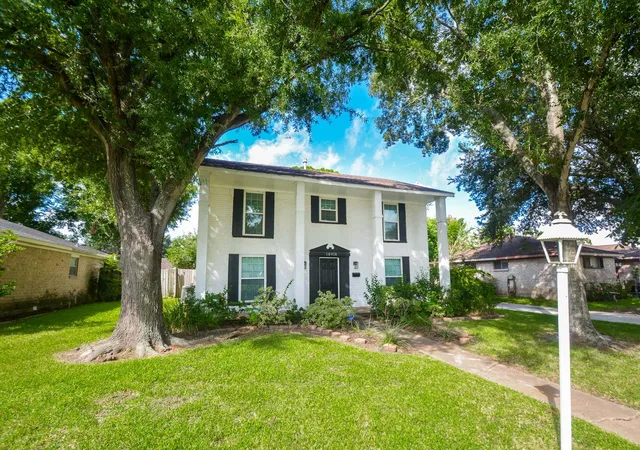 Photo 1 of Single family home for sale at 10910 Sagevale Ln, Houston, TX 77089 | MLS# 93284529 | Listing updated on 2026-08-16