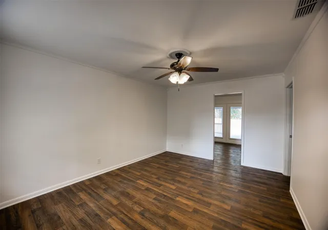 Photo 4 of Single family home for sale at 130 Hillcrest Dr, Palestine, TX 75801 | MLS# 19655376 | Listing updated on 2026-10-02