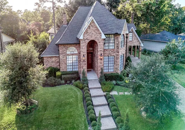 Photo 1 of Single family home for sale at 240 Edgewood Dr, Montgomery, TX 77356 | MLS# 45819935 | Listing updated on 2026-09-10