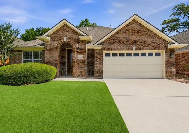Photo 1 of Single family home for sale at 15210 Scenic Forest Dr, Conroe, TX 77384 | MLS# 15415220 | Listing updated on 2026-08-15