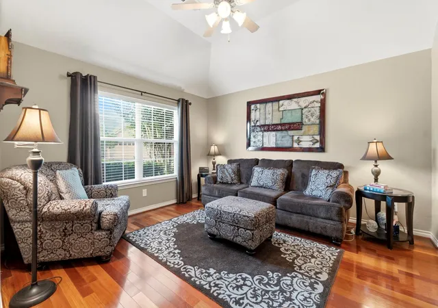 Photo 4 of Single family home for sale at 15210 Scenic Forest Dr, Conroe, TX 77384 | MLS# 15415220 | Listing updated on 2026-08-15