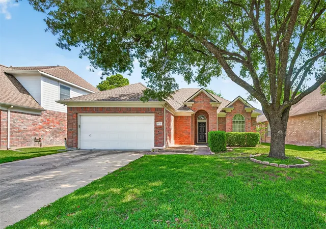 Photo 1 of Single family home for sale at 9846 N Villa Dr, Houston, TX 77064 | MLS# 59253991 | Listing updated on 2026-09-14