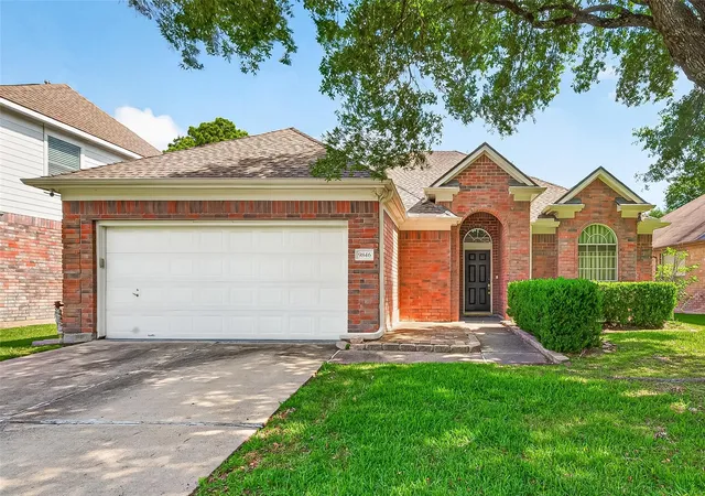 Photo 3 of Single family home for sale at 9846 N Villa Dr, Houston, TX 77064 | MLS# 59253991 | Listing updated on 2026-09-14