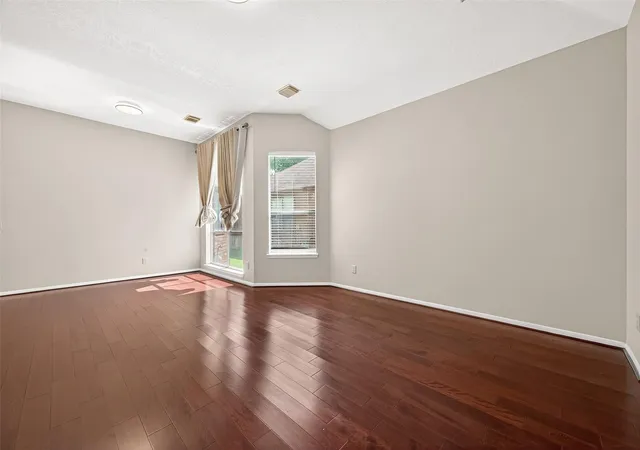 Photo 3 of Single family home for sale at 9846 N Villa Dr, Houston, TX 77064 | MLS# 59253991 | Listing updated on 2026-09-14