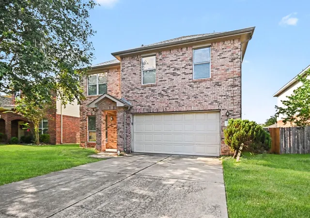 2nd image of 1502 Chandler Park Ln, Fresno, TX 77545 | MLS# 70316778