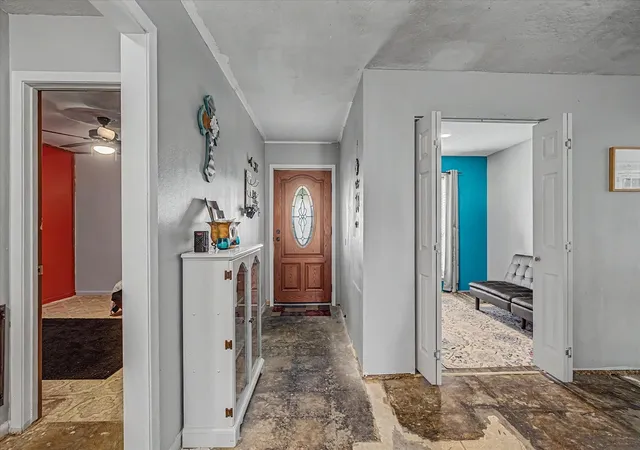 Photo 4 of Single family home for sale at 157 Houston St, Angleton, TX 77515 | MLS# 73438136 | Listing updated on 2026-09-21