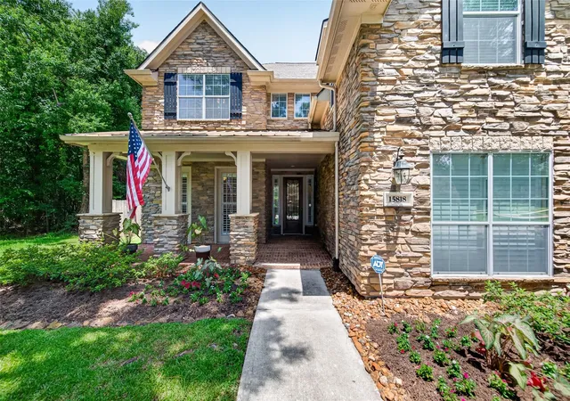 Photo 3 of Single family home for sale at 15818 Hunters Lake Way, Houston, TX 77044 | MLS# 91582850 | Listing updated on 2026-09-12