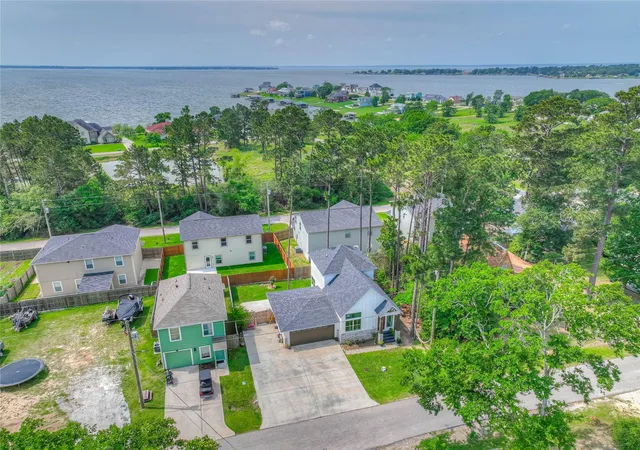 Photo 1 of Single family home for sale at 175 Water Oak, Livingston, TX 77351 | MLS# 91654419 | Listing updated on 2026-08-21