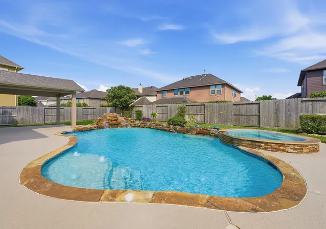 3rd image of 2404 Mallorca Pass, League City, TX 77573 | MLS# 57551699