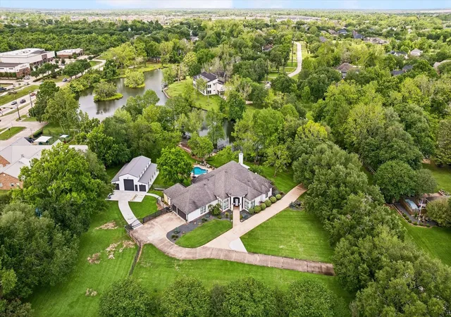 1st image of 4419 Diamond Springs Dr, Missouri City, TX 77459 | MLS# 71645026