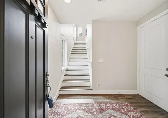Photo 4 of Sale Pending at 5525 Petty St #A, Houston, TX 77007 | MLS# 42623728 | Listing updated on 2026-08-11