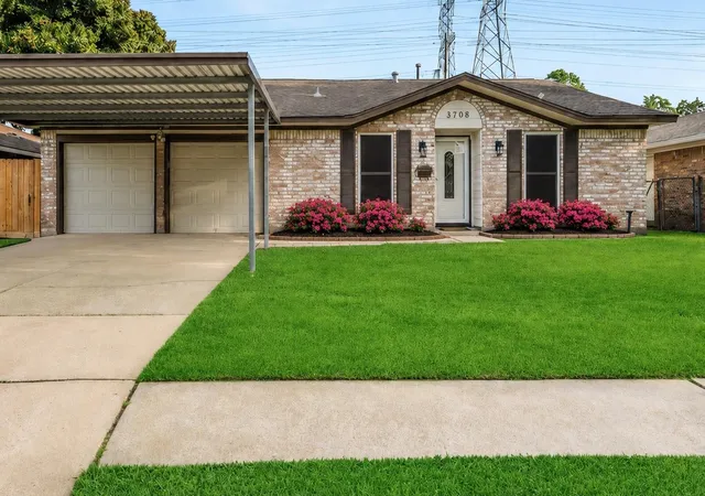 2nd image of 3708 Sunray Ln, Pasadena, TX 77503 | MLS# 38646069