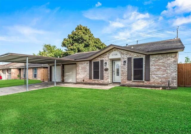 3rd image of 3708 Sunray Ln, Pasadena, TX 77503 | MLS# 38646069