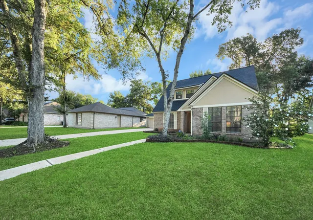 4th image of 1306 Carriage Dr, Richmond, TX 77406 | MLS# 74898025