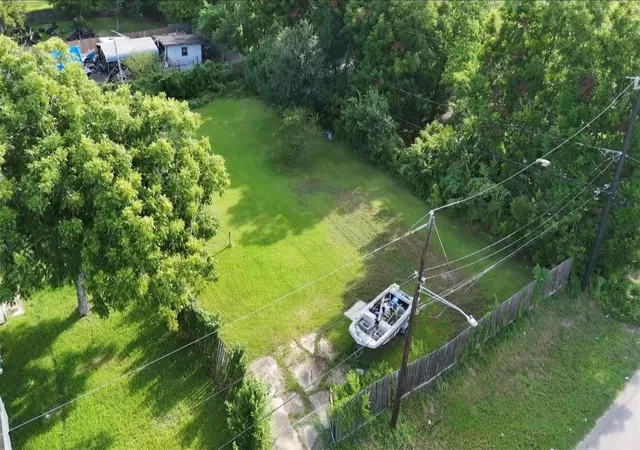6th image of 1129 Niagara St, Houston, TX 77051 | MLS# 10808821