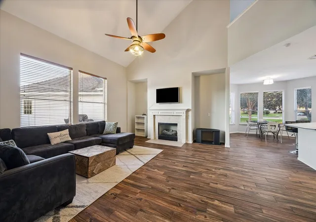 5th image of 8503 Beacon Bend Ln, Pearland, TX 77584 | MLS# 58122217