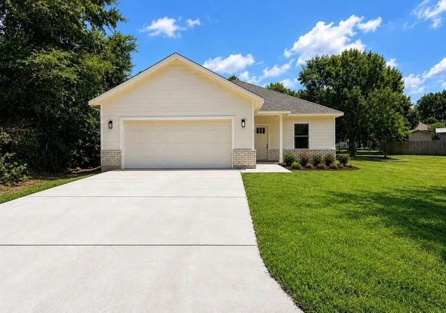 1st image of 14808 Coaltown Rd, Willis, TX 77378 | MLS# 90078433