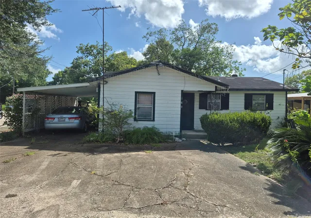 1st image of 169 2nd St, Van Vleck, TX 77482 | MLS# 98282693