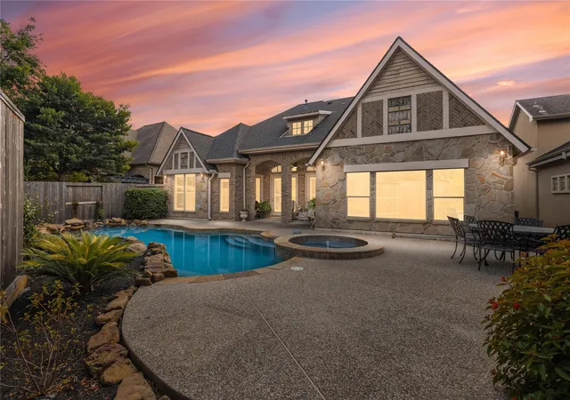 1st image of 11 Greens Edge Dr, Kingwood, TX 77339 | MLS# 23129127