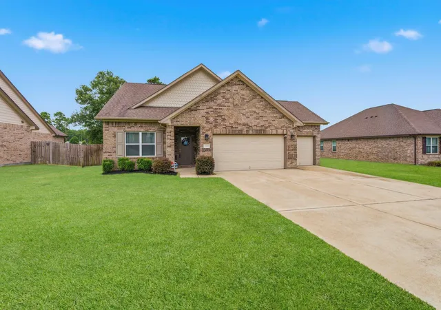 Photo 3 of Single family home for sale at 6109 White Oak Leaf Loop, Conroe, TX 77303 | MLS# 17909147 | Listing updated on 2026-08-24