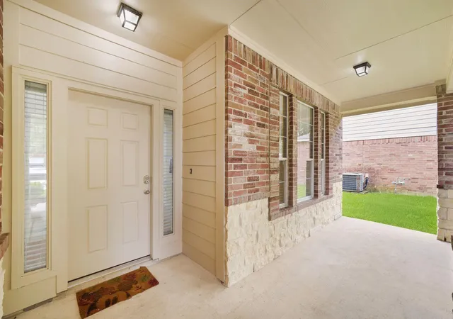 37th image of 8306 Littlehip Hawthorn Dr, Baytown, TX 77523 | MLS# 75282390