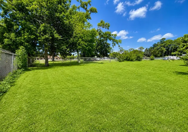 Photo 3 of Land for sale at 1035 Adolph Dr, Houston, TX 77091 | MLS# 71477582 | Listing updated on 2026-09-23