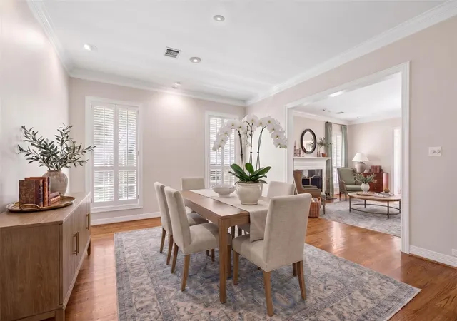 Photo 3 of Single family home for sale at 1721 Nantucket Dr #2, Houston, TX 77057 | MLS# 76926022 | Listing updated on 2026-09-15