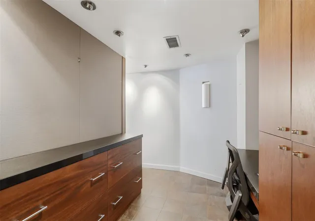 4th image of 3614 Montrose Blvd #401, Houston, TX 77006 | MLS# 7008986